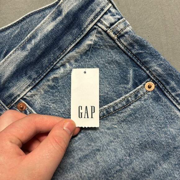 BRAND NEW cute GAP Jean shorts - Picture 4 of 7
